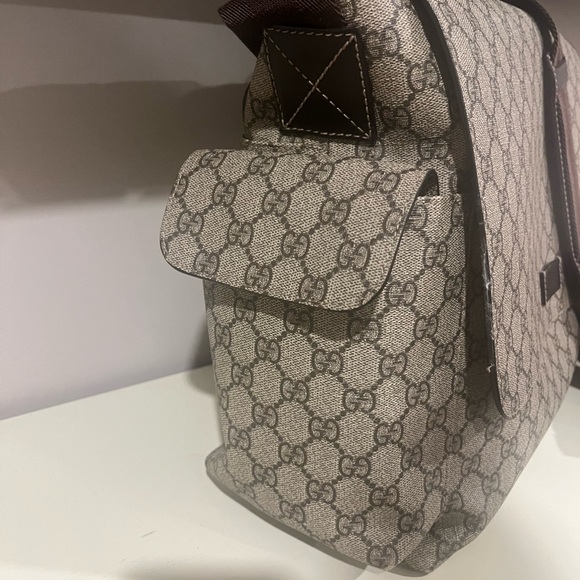 AUTHENTIC Gucci Diaper Bag! This bag is in mint condition.